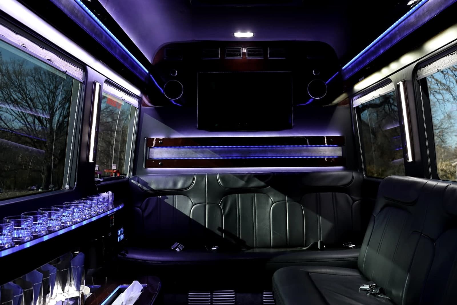 Mercedes Sprinter Limousine — 2
