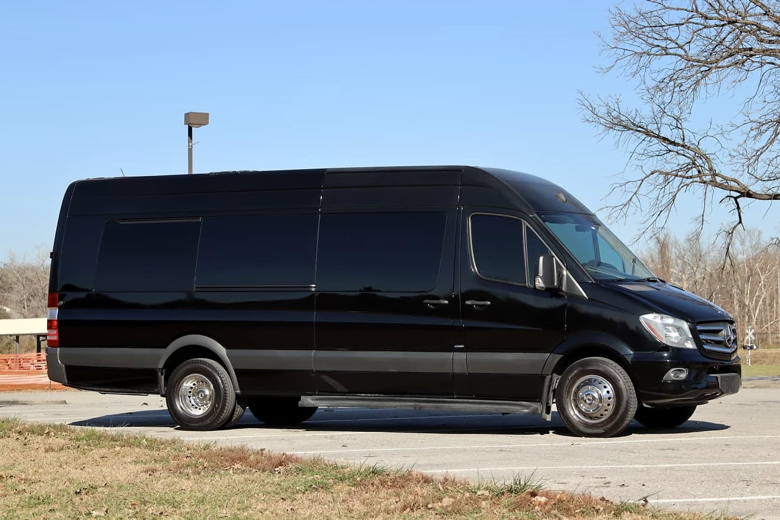 Mercedes Sprinter Limousine — 4