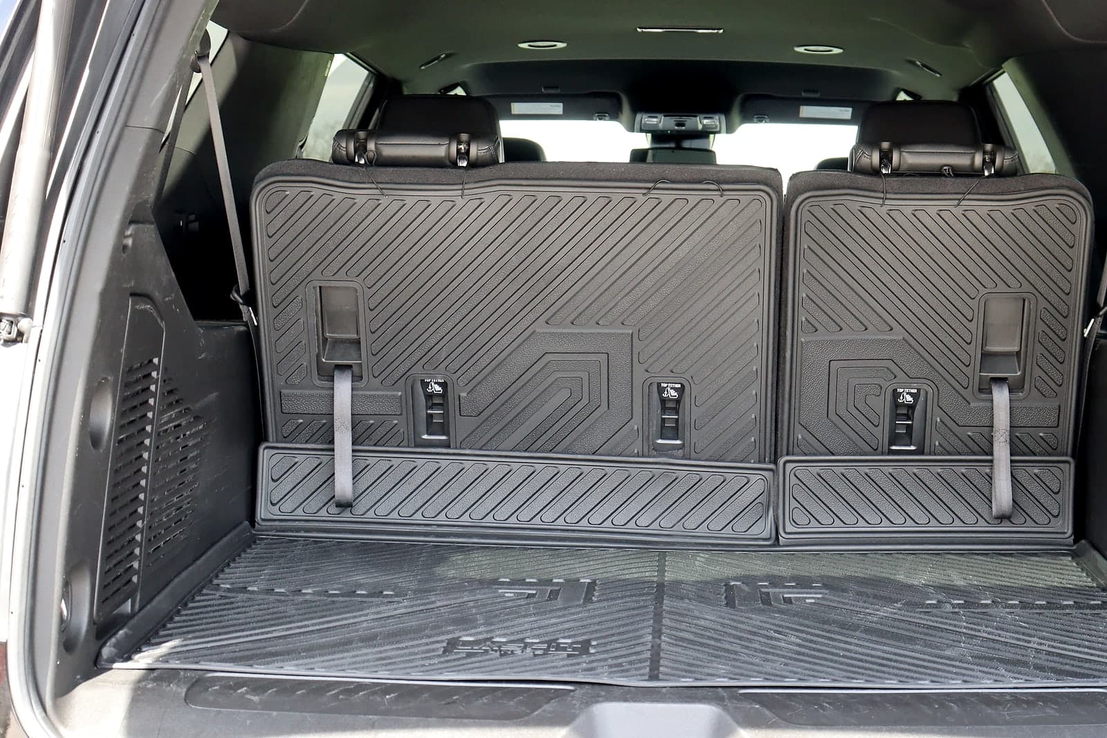Chevrolet Suburban — 7